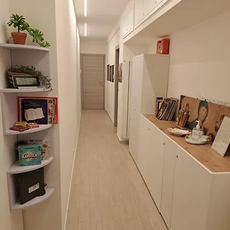 Fiora 7 House - Intera Casa Con Due Bagni - Whole House With Two Bathrooms Apartment