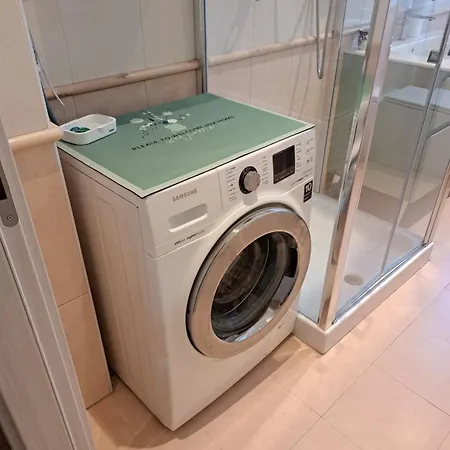 Fiora 7 House - Intera Casa Con Due Bagni - Whole House With Two Bathrooms Apartment Bologna